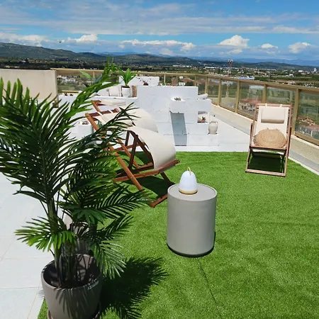 Atico Con Vistas Panoramicas Y Gran Terraza *